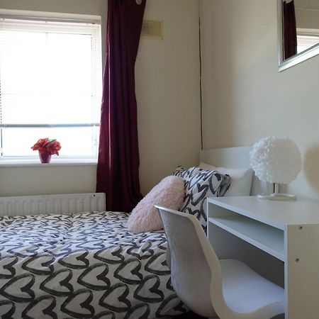 Females Only - Private Bedrooms In Dublin Lucan Kültér fotó
