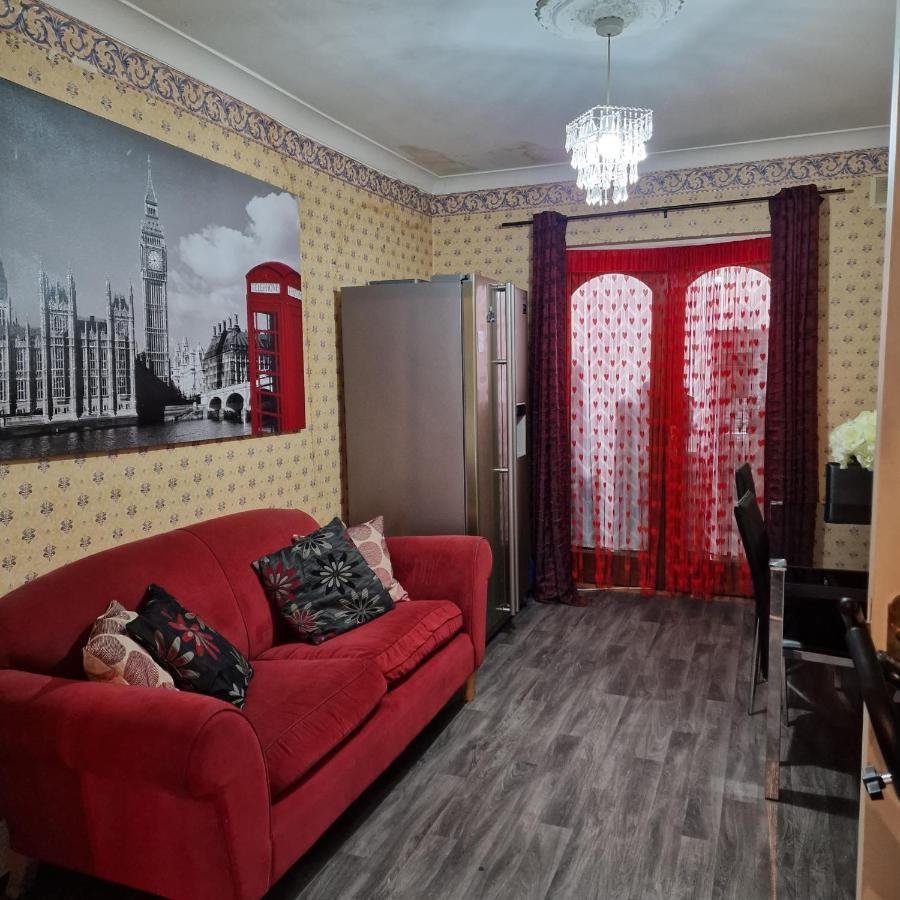 Females Only - Private Bedrooms In Dublin Lucan Kültér fotó