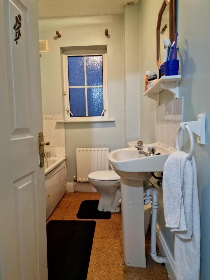 Females Only - Private Bedrooms In Dublin Lucan Kültér fotó